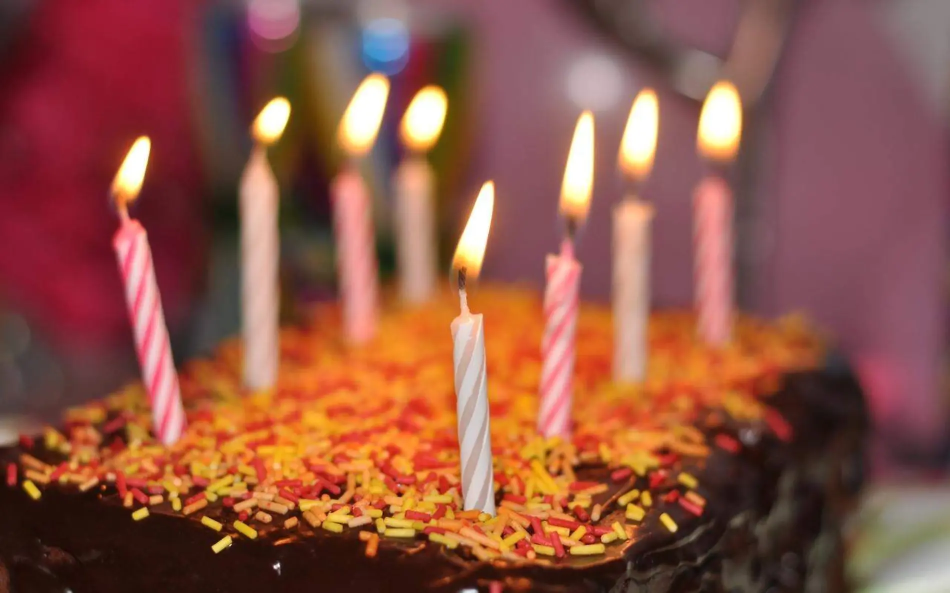 cake-candle-birthday-cake-lighting-birthday-birthday-candle-1614988-pxhere.com