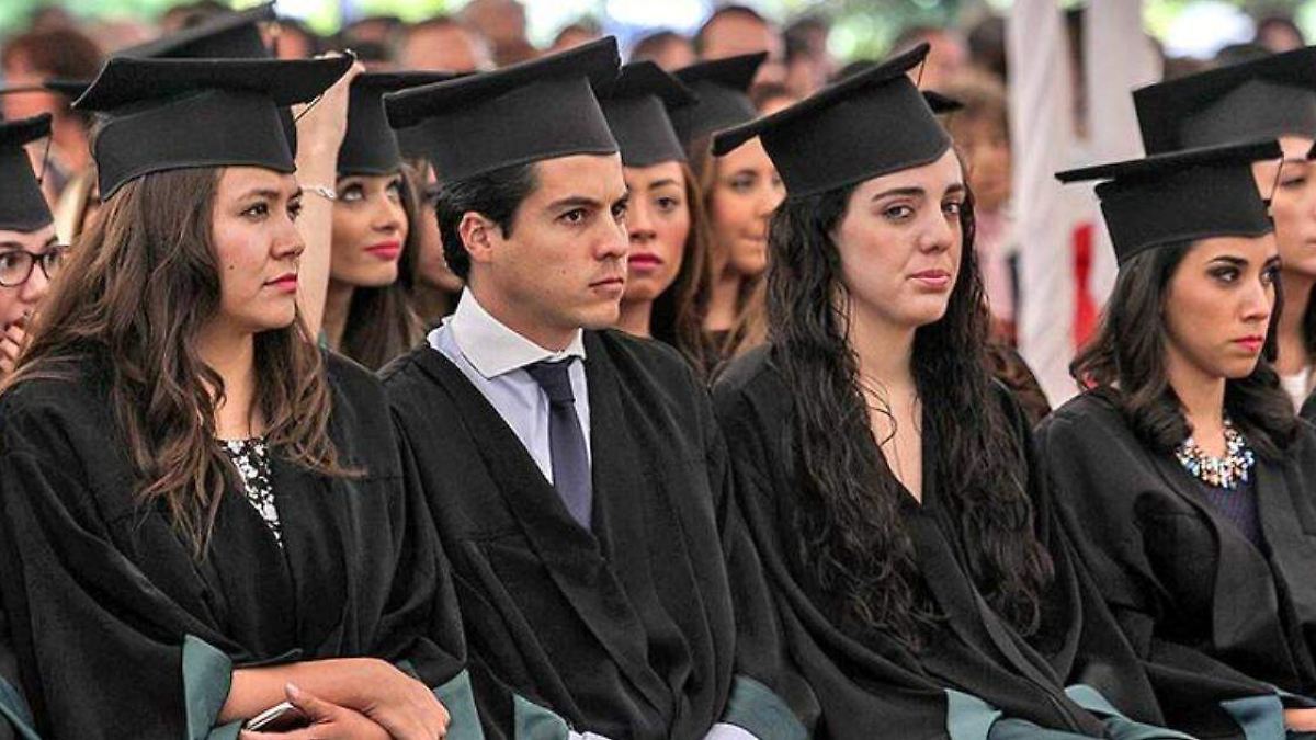 Por qué se celebran las graduaciones en México? - El Sol de Puebla