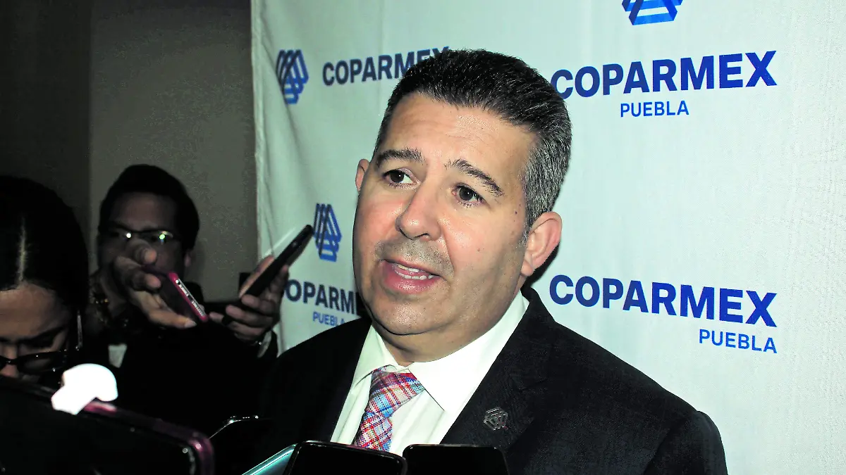 FERNANDO TREVInO-COPARMEX BIBIANAD 070120200003_CMYK