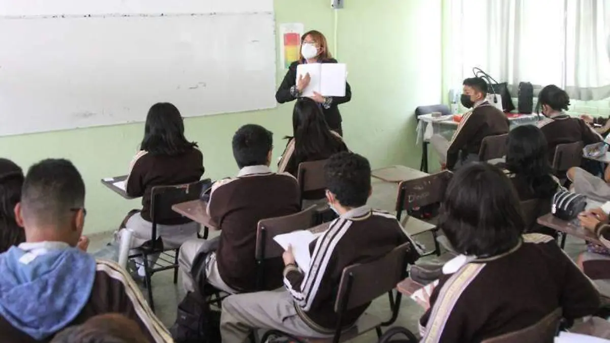 El SAT recuerda que las colegiaturas es deducibles de impuestos