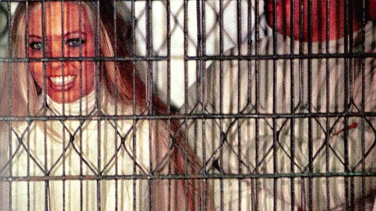 Principales sospechosos fueron Mario Bezares y la edecán Paola Durante