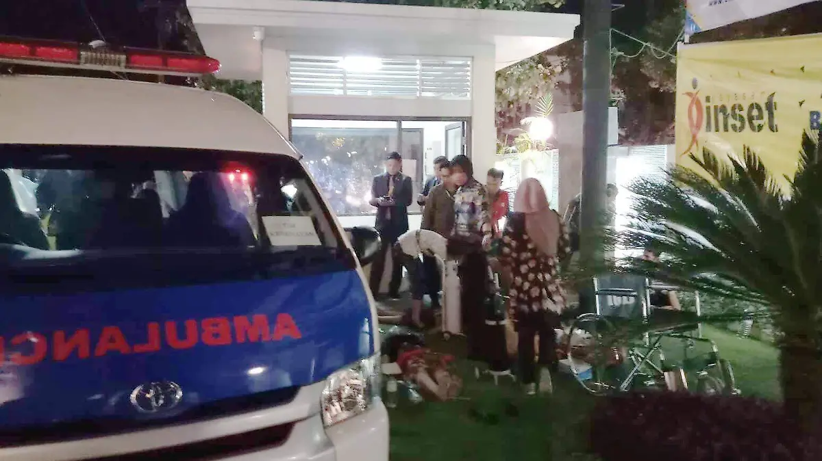 2018-08-05T130934Z_901192605_RC1D19B567E0_RTRMADP_3_INDONESIA-QUAKE