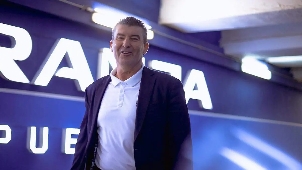“Chepo” de la Torre por ahora no encuentra la cuadratura en el Puebla FC