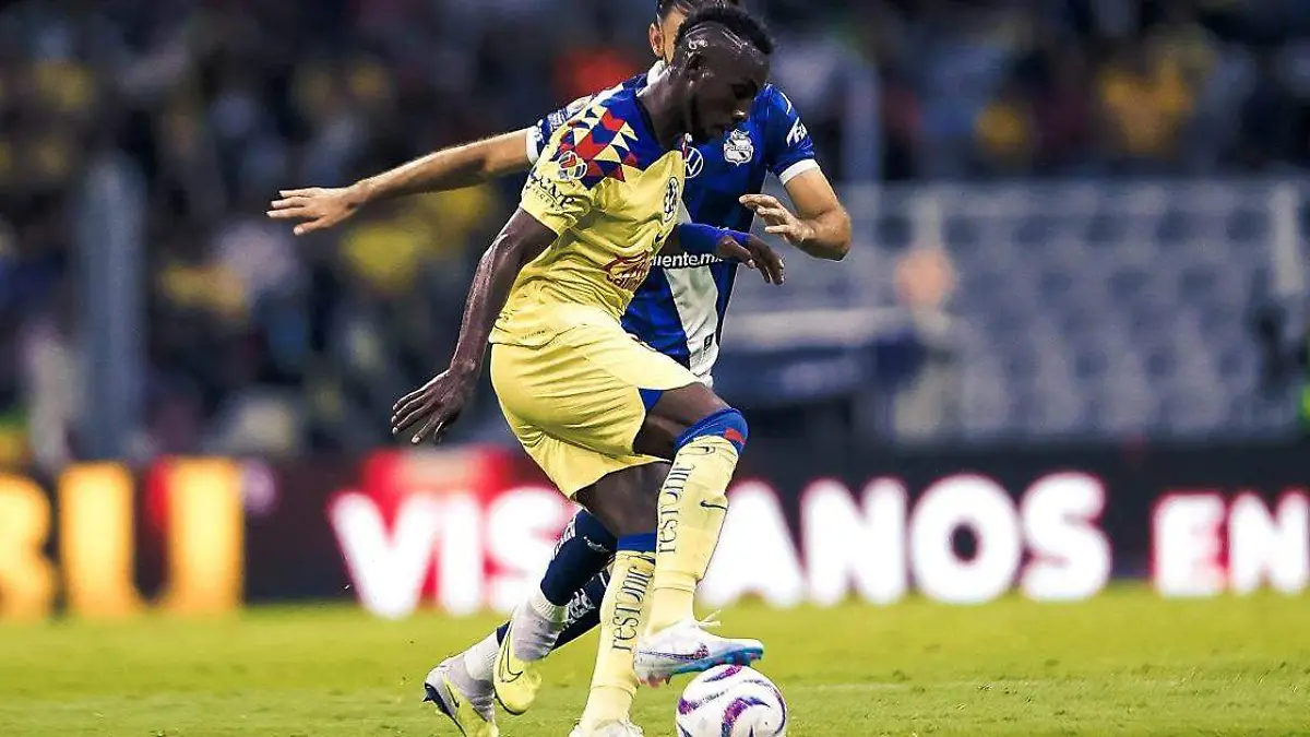 Julián Quiñones y el América tratan de vencer en la última fecha al Puebla FC