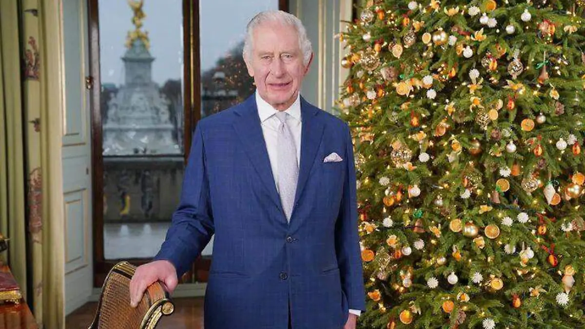 Qué es y cuáles son los síntomas de la afección de la próstata que padece el rey Carlos III