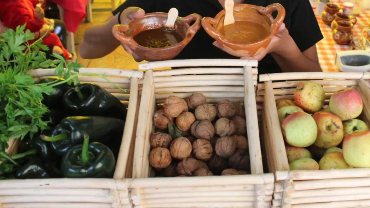 Son determinados municipios del estado los que aportan los frutos y el picante para crear la receta
