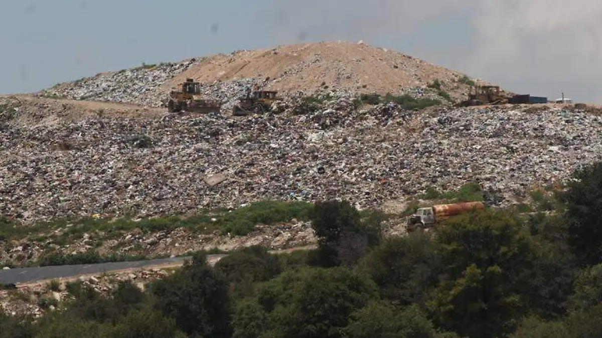 Basura relleno sanitario de Chiltepeque Puebla NOTA 3 ARCHIVO EL SOL DE PUEBLA