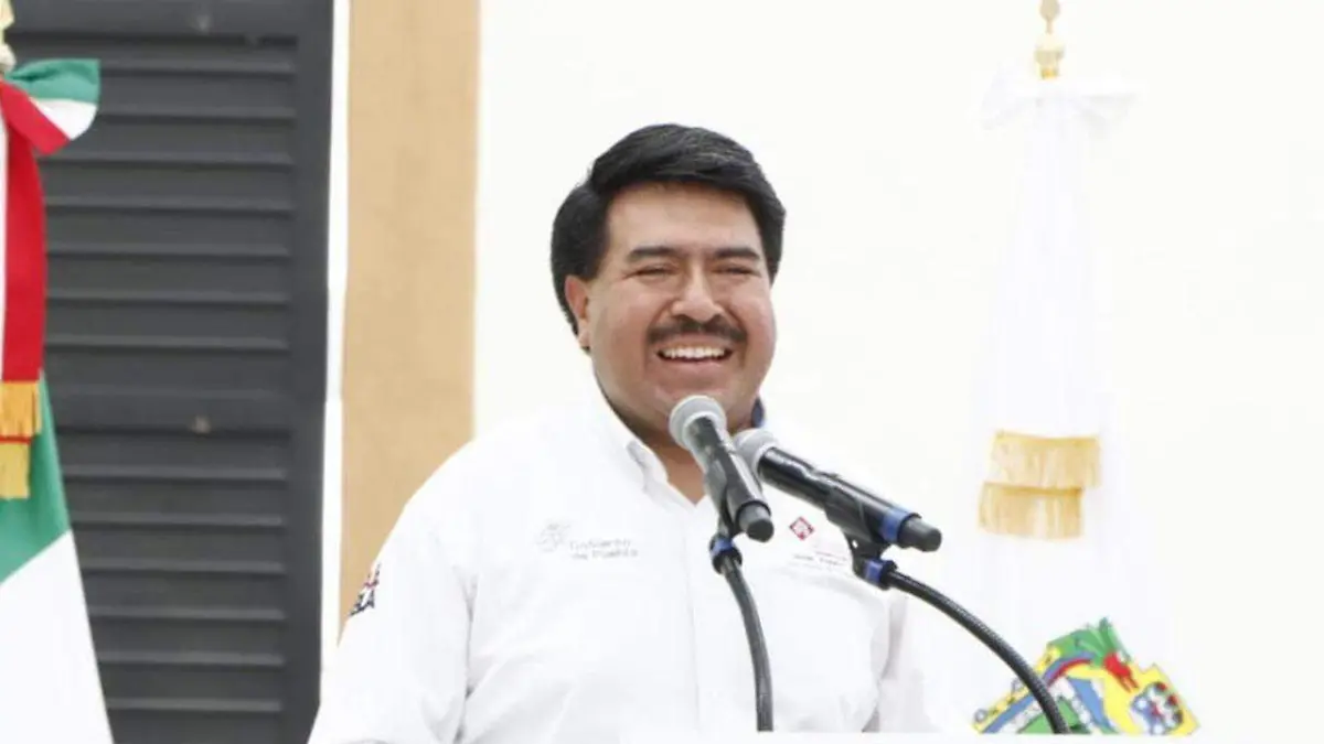 el Secretario de Gobernación del Estado, Javier Aquino Limón