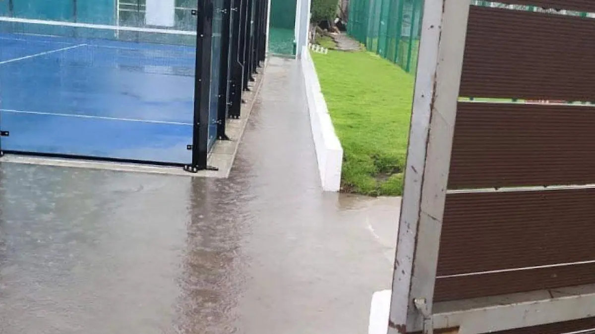 Club-Alpha-presenta-inundaciones-tras-lluvia