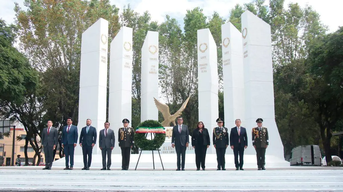 El gobernador Sergio Salomón Céspedes Peregrina en la ceremonia cívica para conmemorar el 177 aniversario de la gesta heroica de Chapultepec