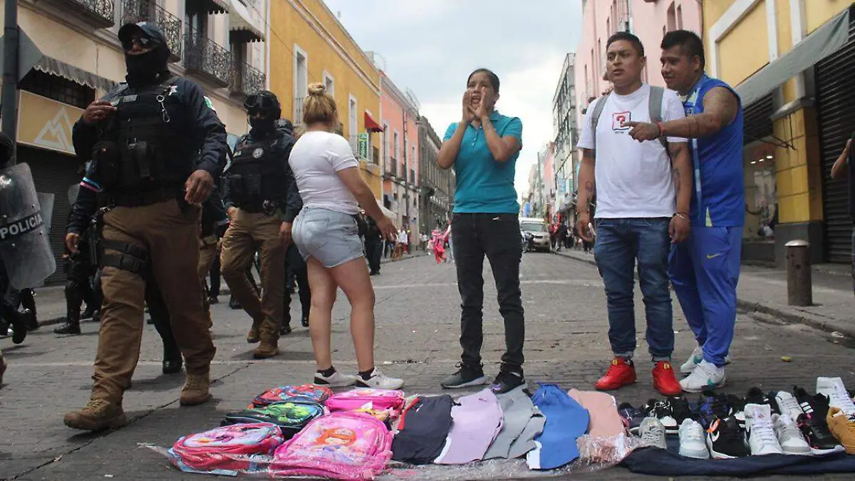 Los ambulantes comenzaron a torear a las autoridades en las calles del Centro Histórico