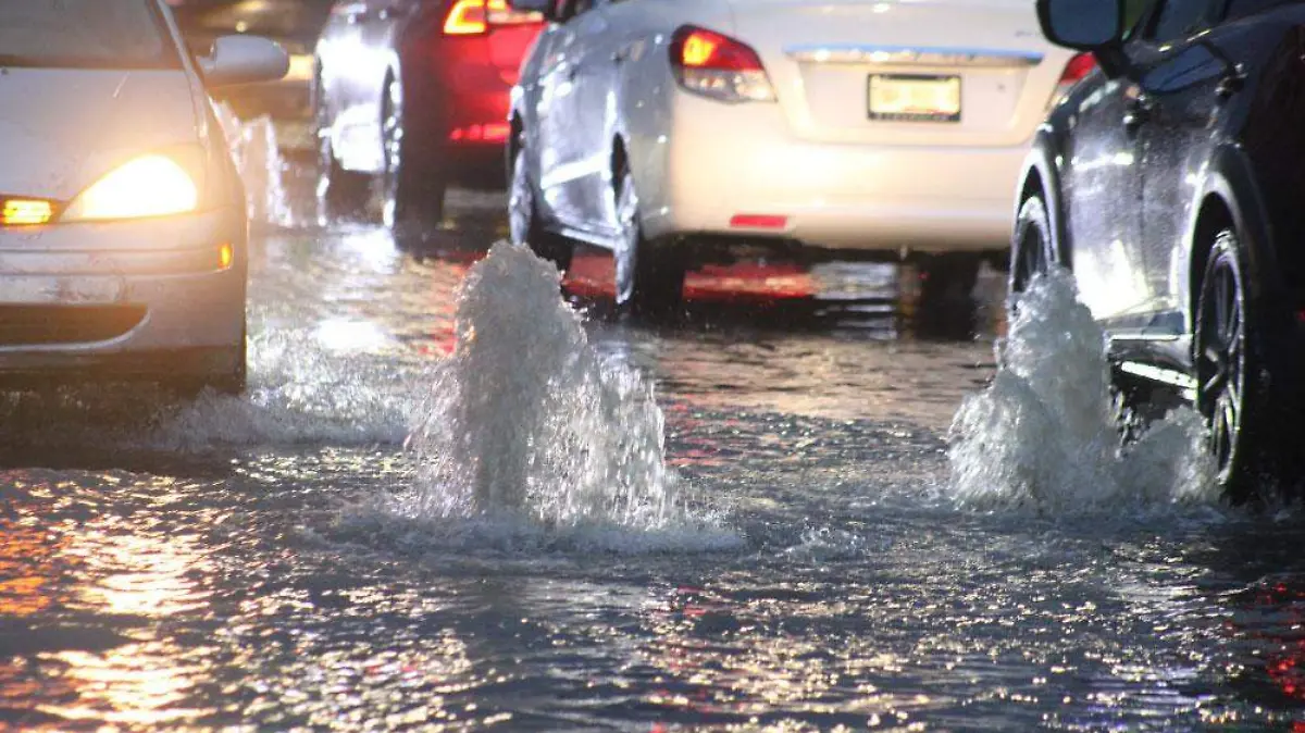 Lluvias-provocan-inundaciones-y-problemas-en-drenaje-en-Cholula-Puebla