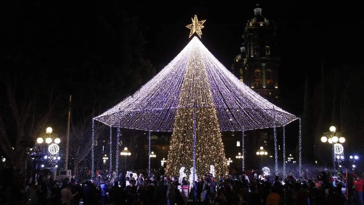 Será el próximo 26 de noviembre cuando se lleve a cabo el encendido navideño del árbol ubicado en el Zócalo de Puebla