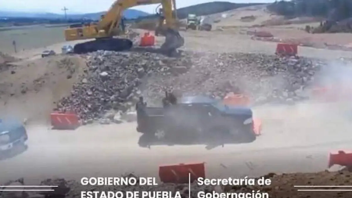Habitantes detienen trabajos de la autopista Cuapiaxtla-Cuacnopalan