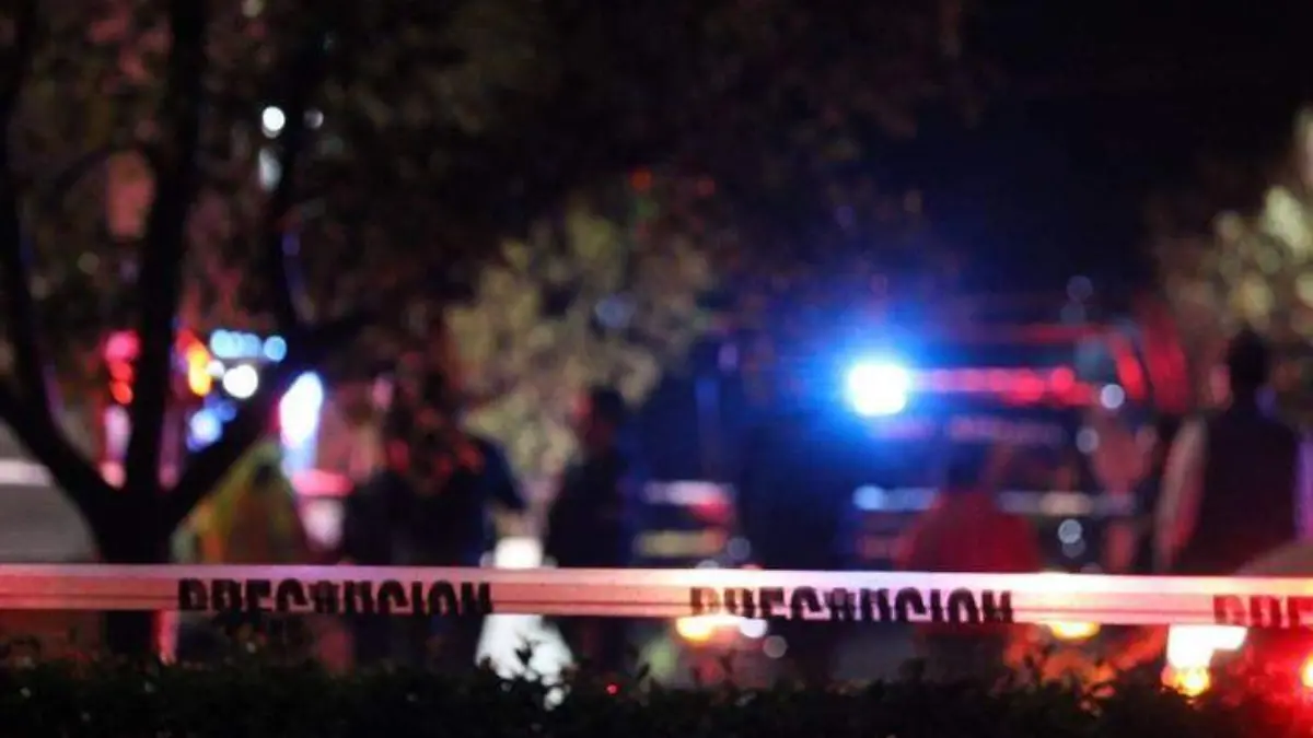 Hombre muere al caer 20 metros de profundidad en barranca de La Resurrección
