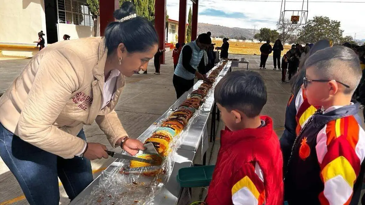ROSCA DE REYES LIBRES 01 Ayto