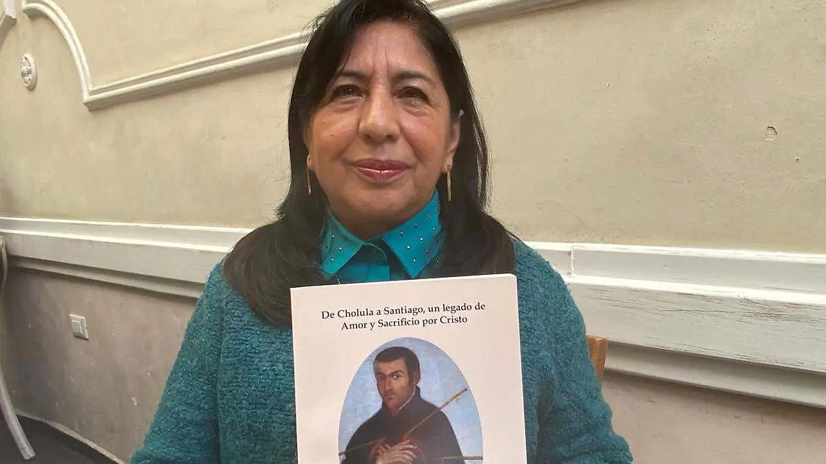 María del Socorro Elvira Carranco Ledesma autora De Cholula a Santiago, un legado de Amor y Sacrificio por Cristo