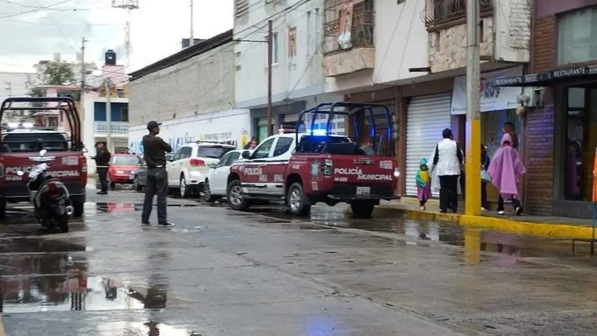 Dos sujetos a bordo de una motocicleta hicieron detonaciones de arma de fuego contra un inmueble