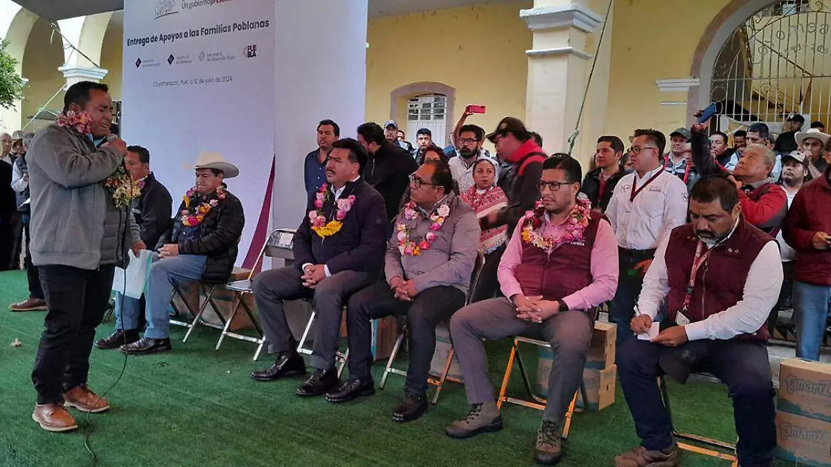 Después de casi cuatro años de incertidumbre, una autoridad representando al Gobierno Estatal arribó a Coyomeapan