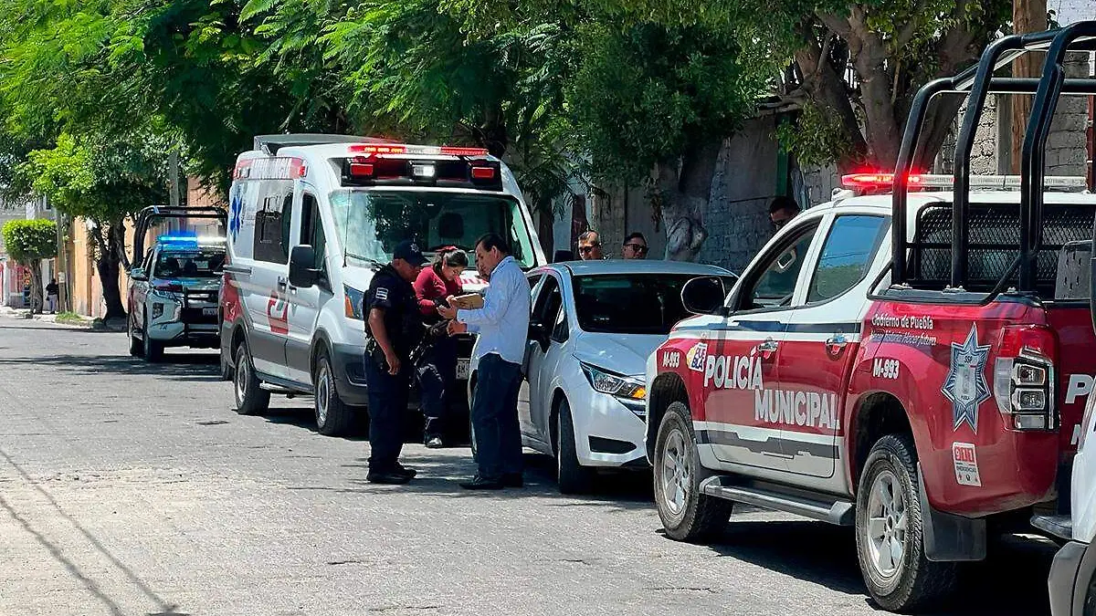 mujer es atendida en tehuacan