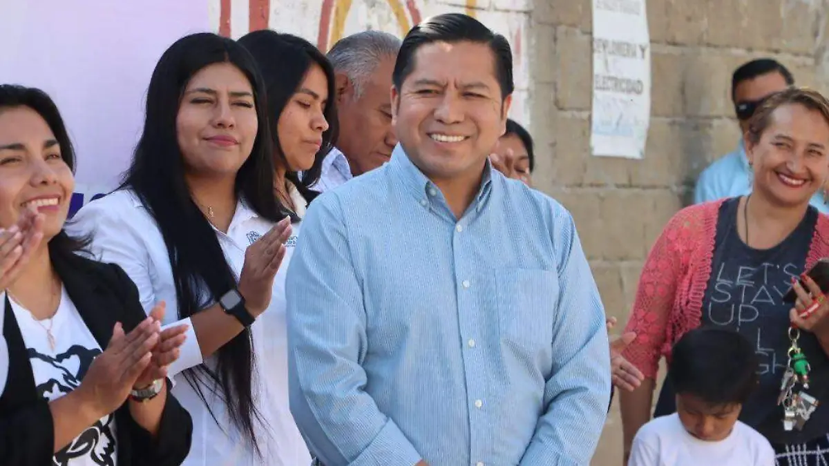 Filomeno Sarmiento inaugura pavimentación con concreto hidráulico en San Pedro Cholula 