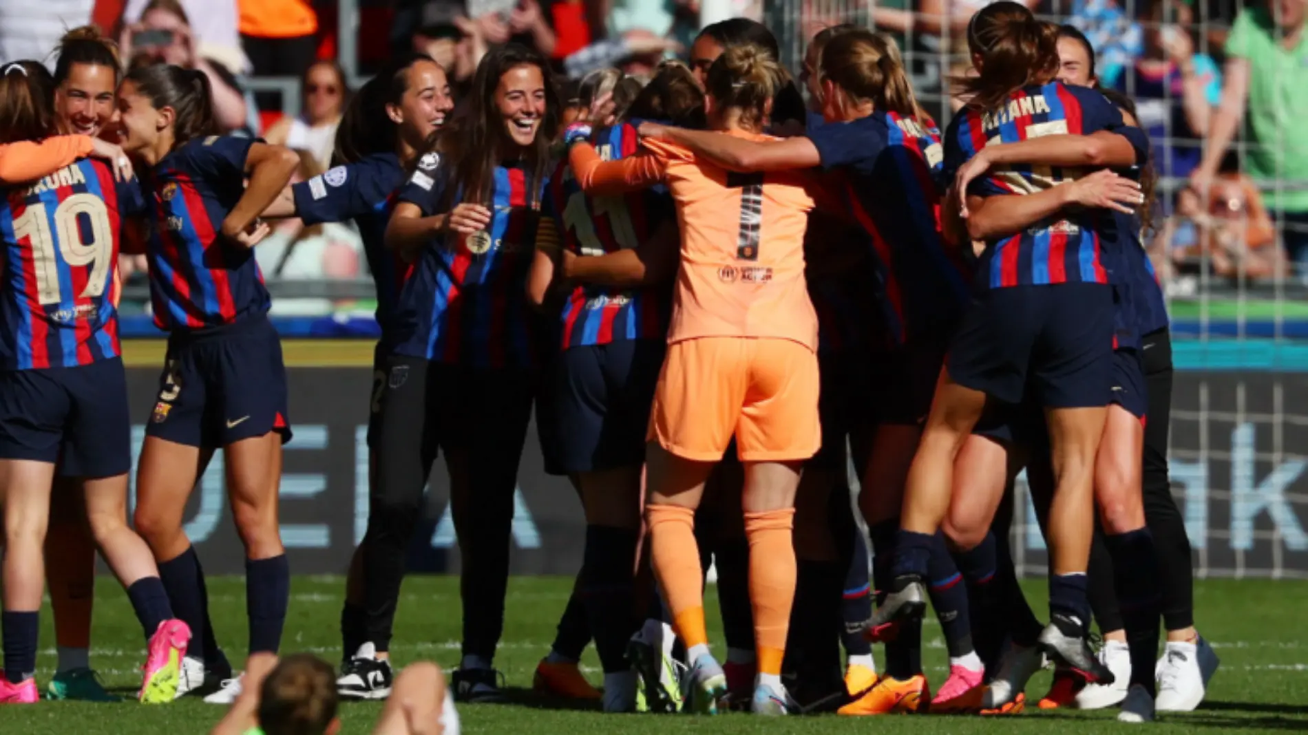 El-Barcelona-logro-el-campeonato-de-la-Champions-League-Femenil-770x450