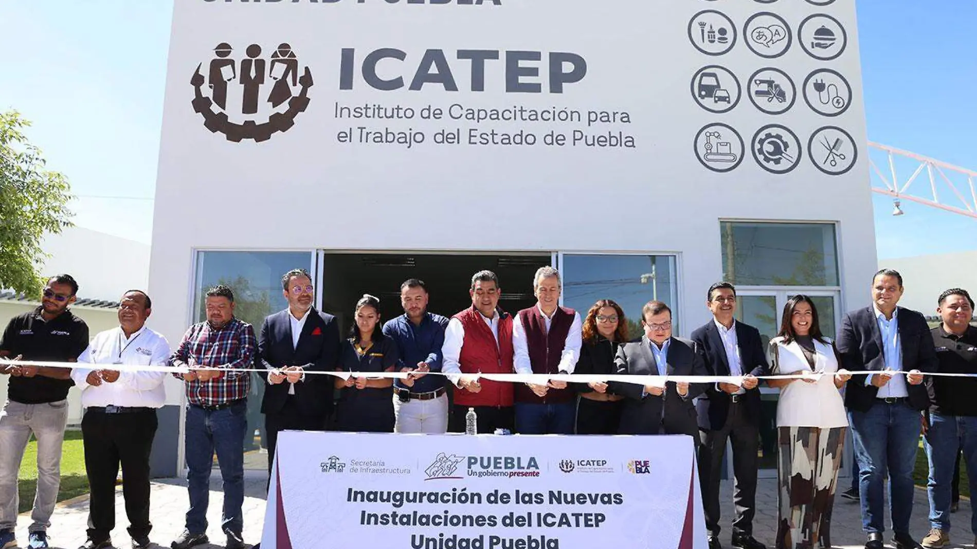 Sergio-Salomón-inaugura-rehabilitación-del-Instituto-de-Capacitación-para-el-Trabajo-en-el-Estado-de-Puebla