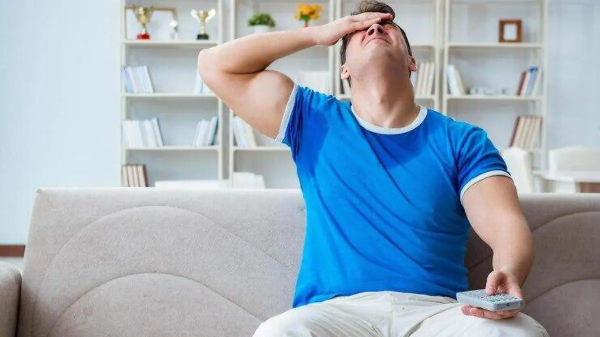 El sudor se produce gracias a dos tipos de glándulas sudoríparas Glándulas ecrinas y Glándulas apocrinas de la piel