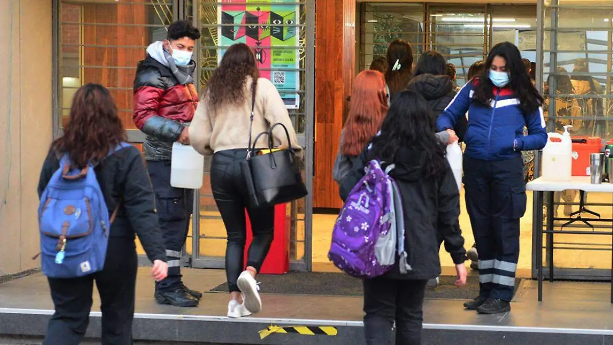 Los estudiantes acaban de disfrutar de un puente largo y aún se encuentra pendiente una suspensión de labores con motivo de la Revolución Mexicana