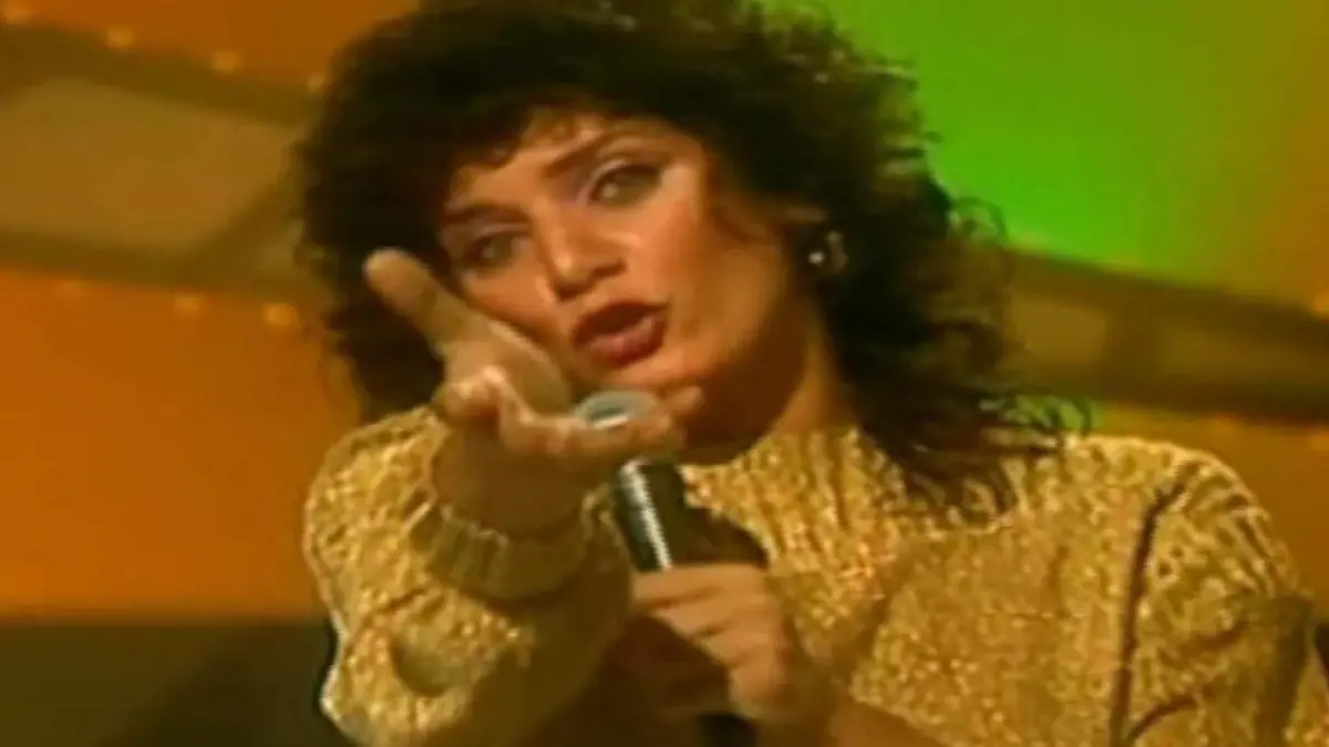 Conoce la historia de la canción Señora, Señora, de Denisse de Kalafe