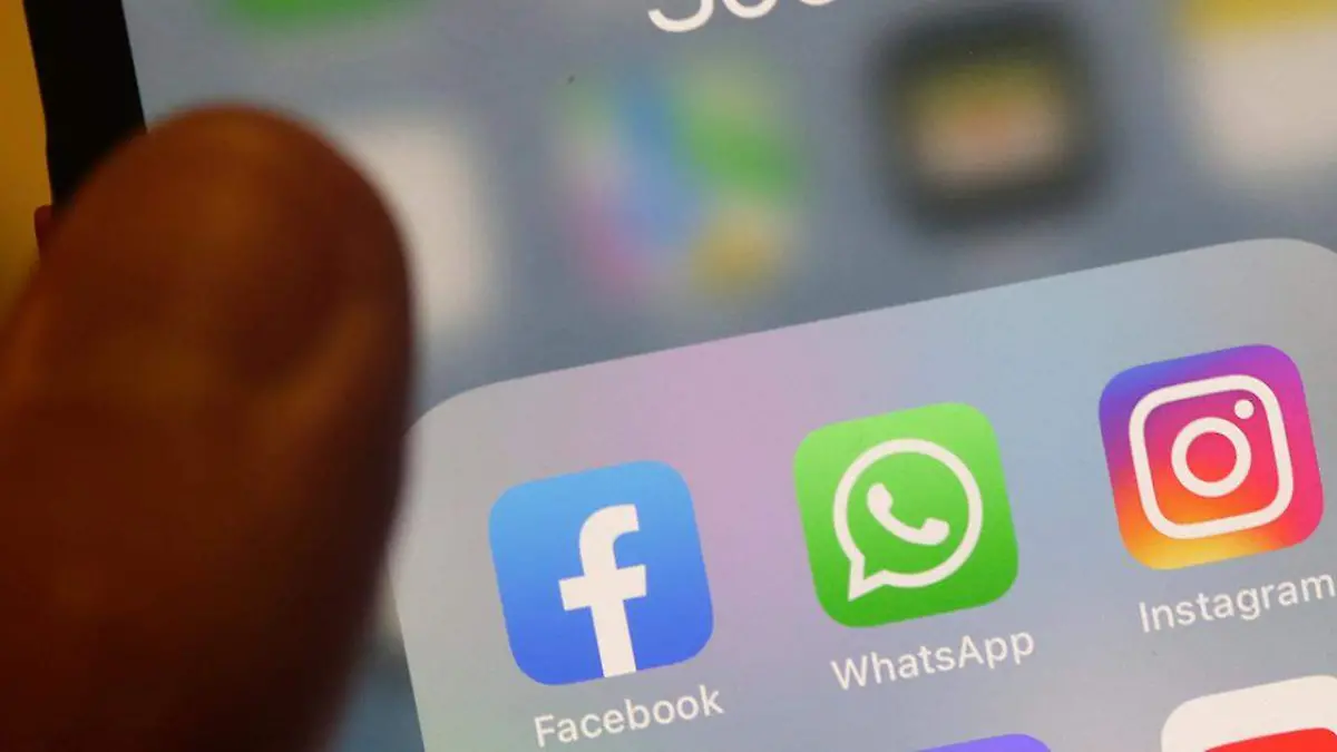 Es común escuchar que las más recientes generaciones quienes centrar su futuro en las redes sociales