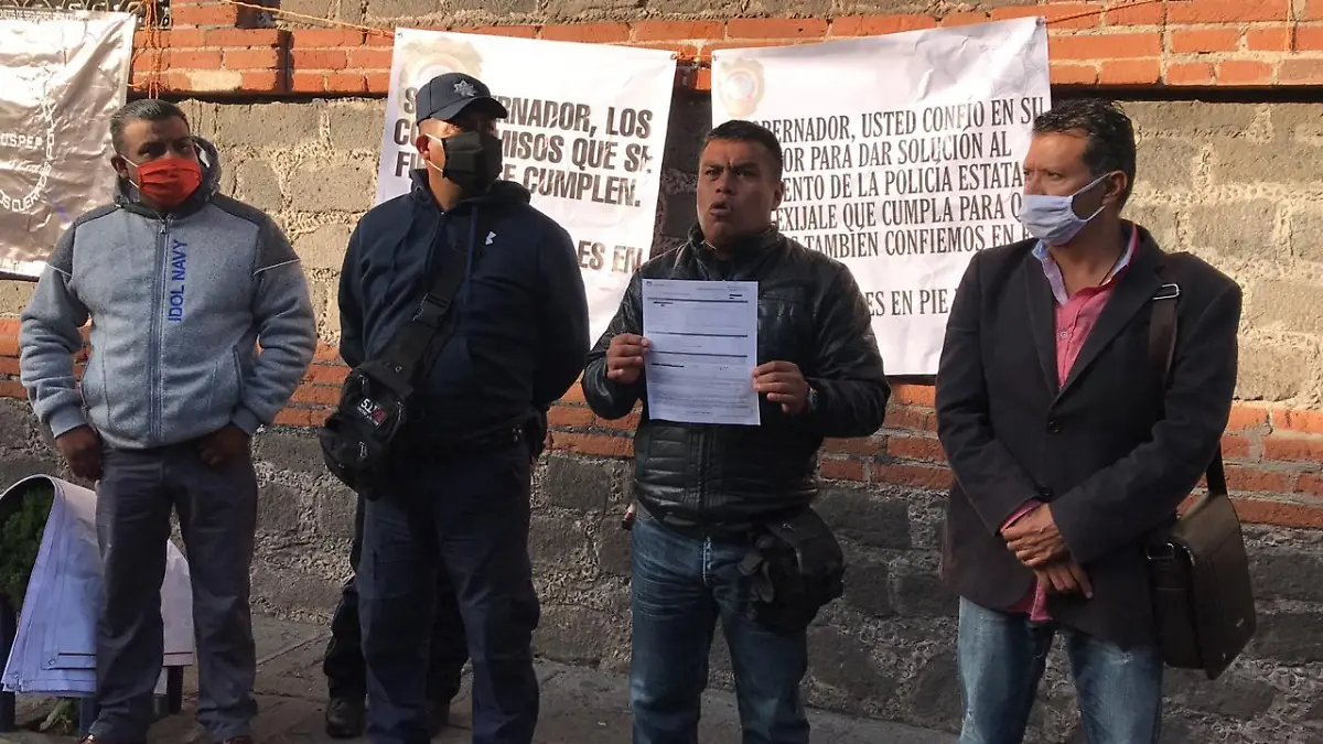 POLICIAS