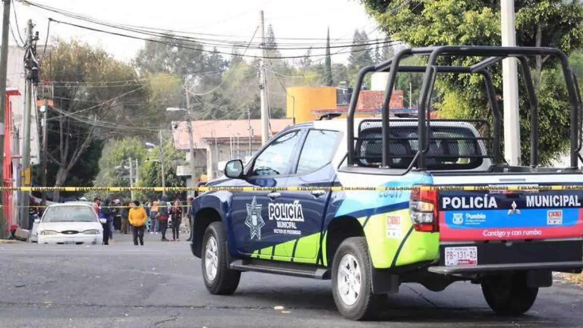 Policías capturan a cuatro responsables de un robo a Oxxo en Xonaca