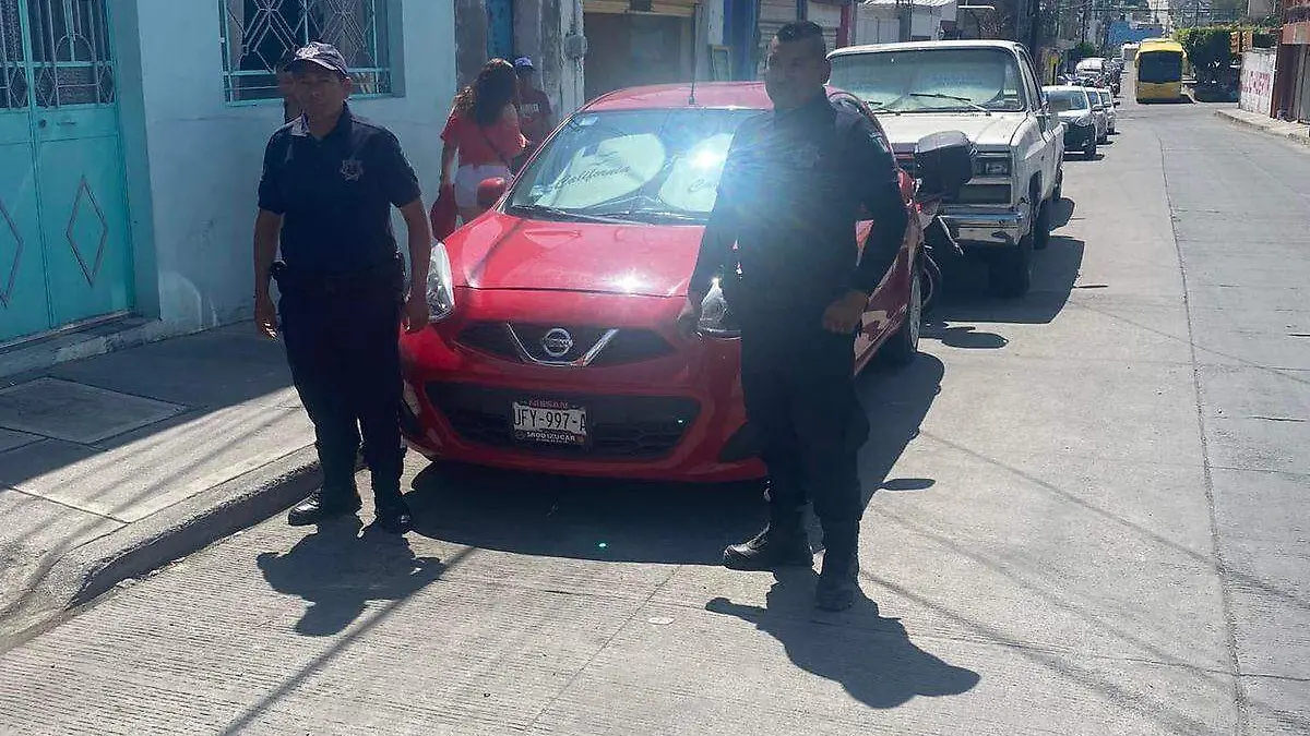 Mujer que reportó su vehículo como robado olvidó donde lo había estacionado