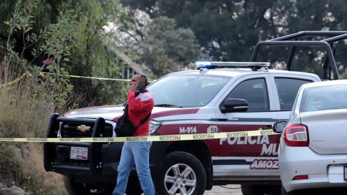 policíAS