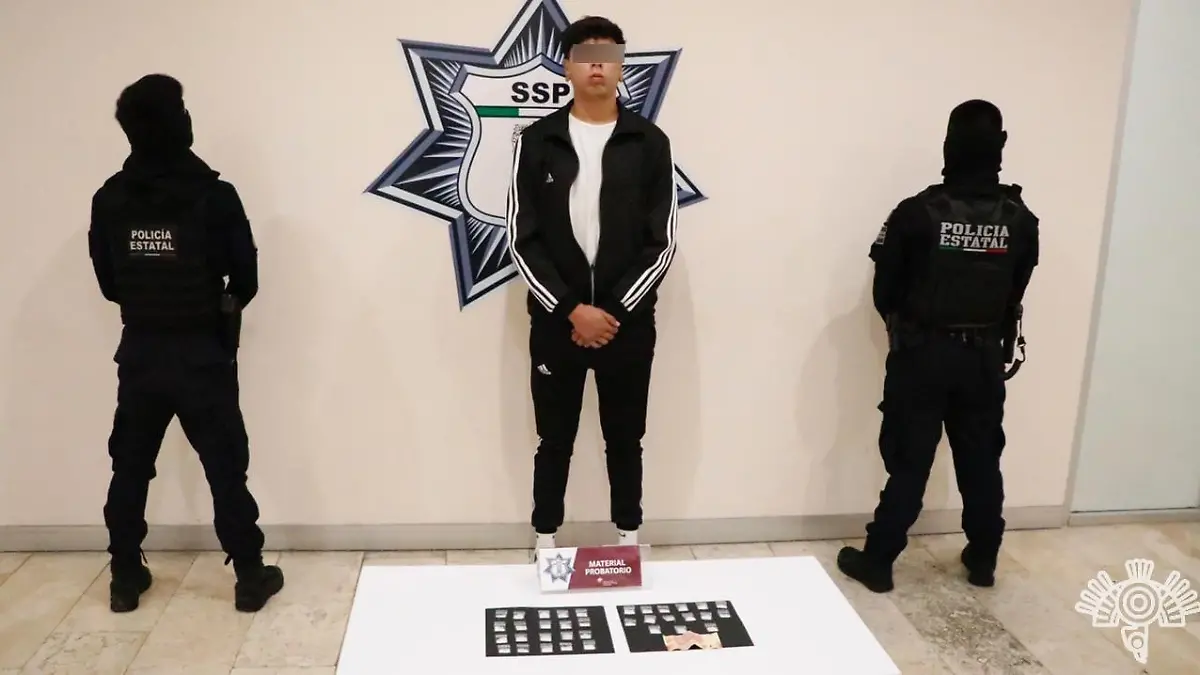 DETENDIO POR VENDER LICENCIAS APOCRIFAS