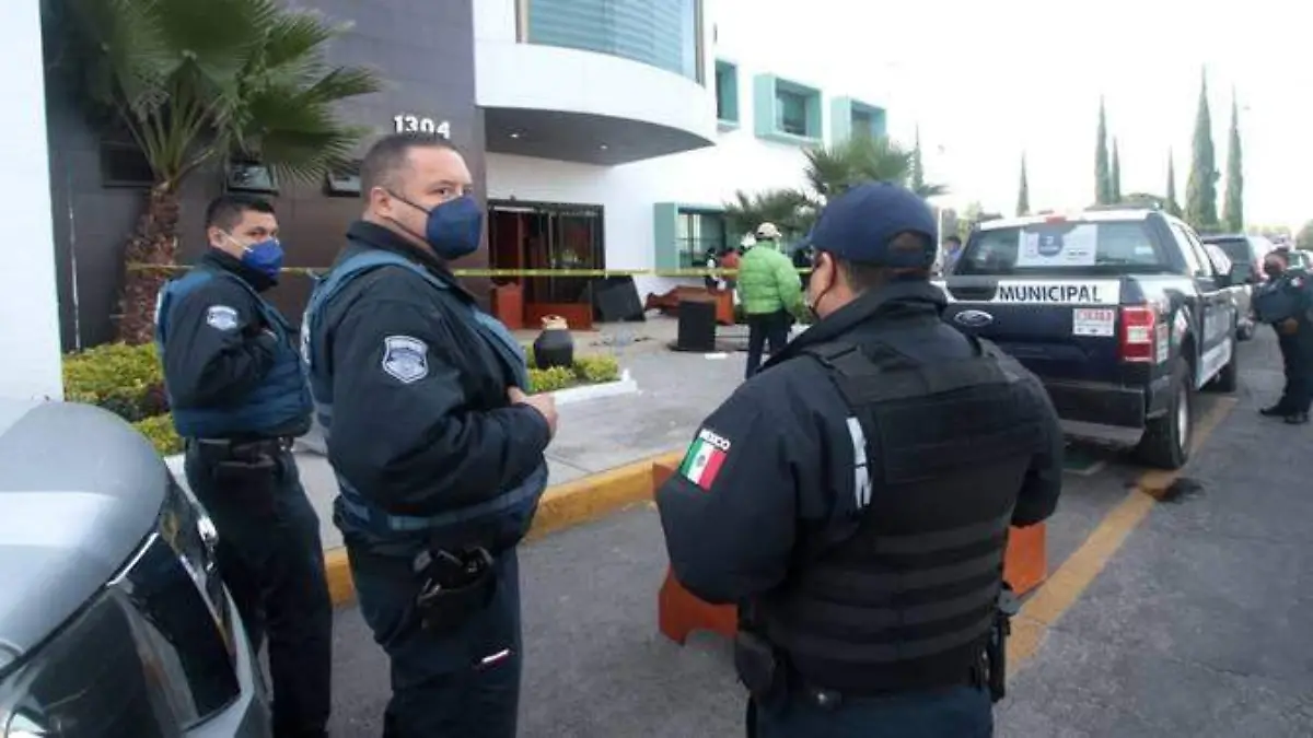 Policías atienden saqueo en del sindicato del Ayuntamiento de Puebla_
