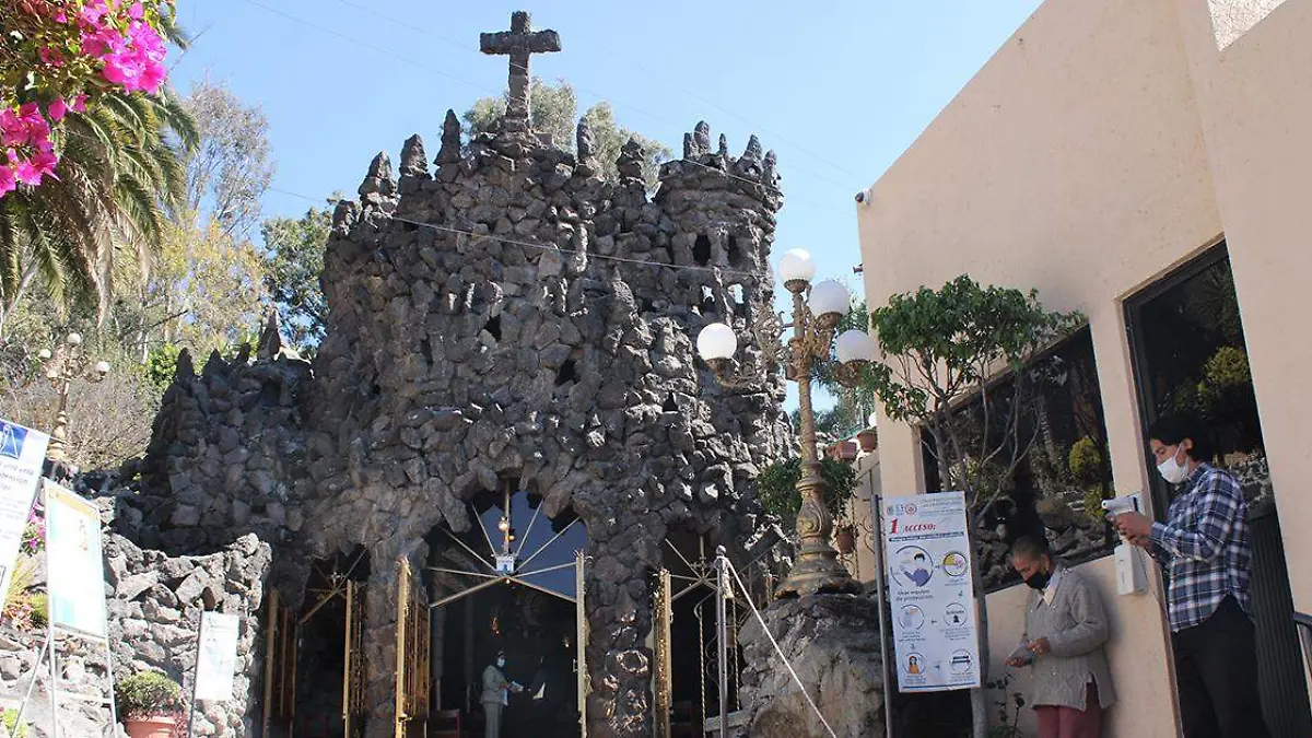 En el norte de la ciudad de Puebla se encuentra el Templo de Nuestra Señora de Lourdes