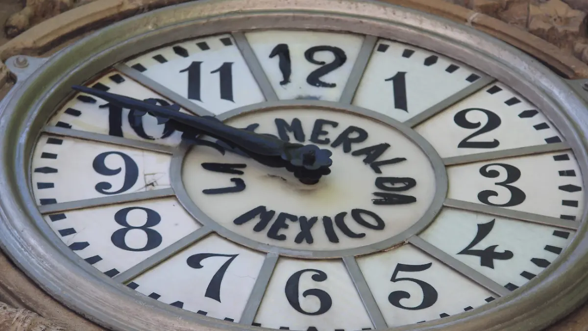 RELOJ GALLITO-100 ANIV BIBIANAD 27092021016