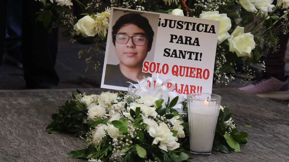 santi, el pequeño que murió por la caída de un árbol durante las lluvias