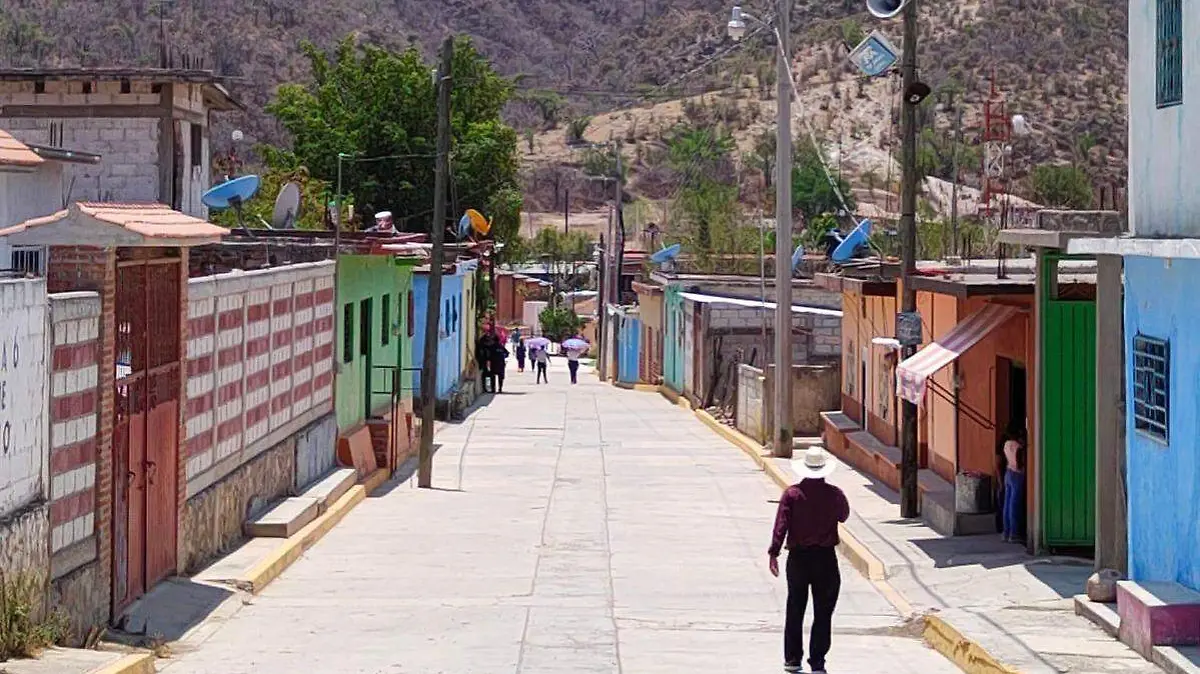 Menor fue reportado por deambular solo en calles de Huehuetlán el Grande