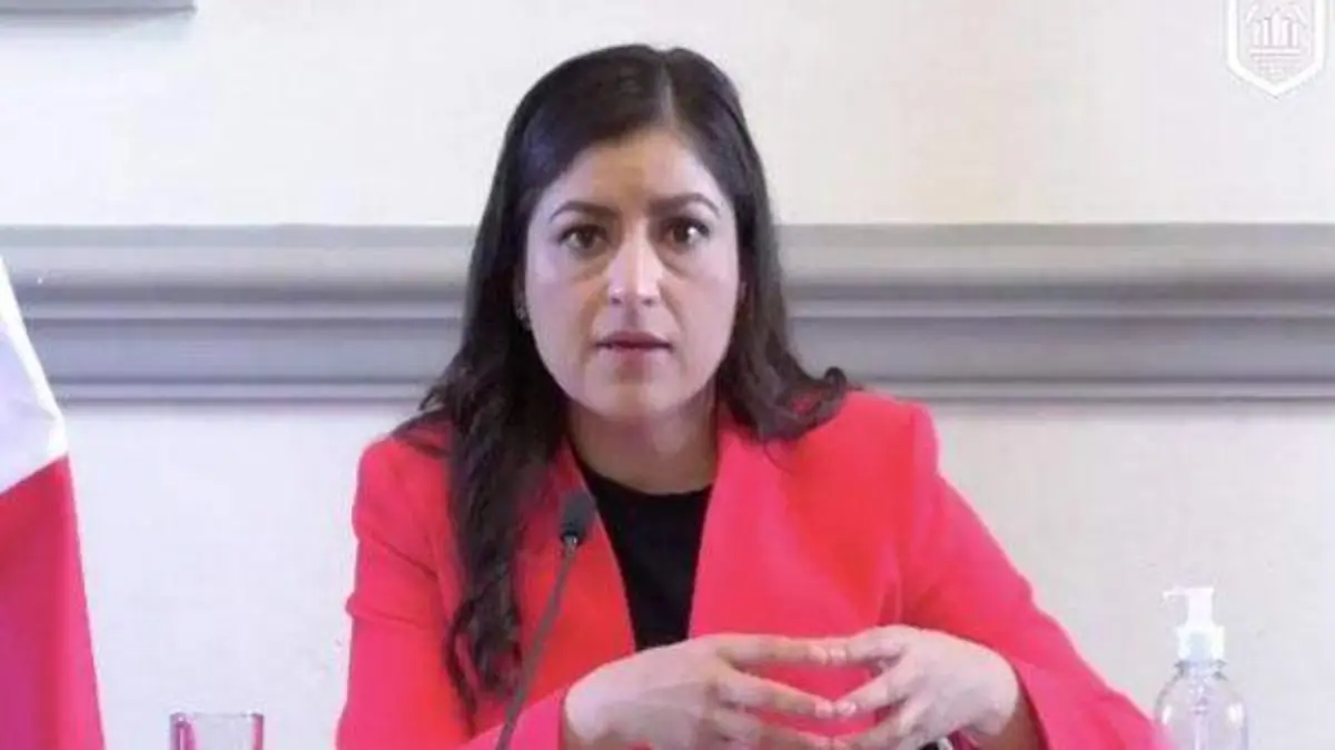 CLAUDIA RIVERA
