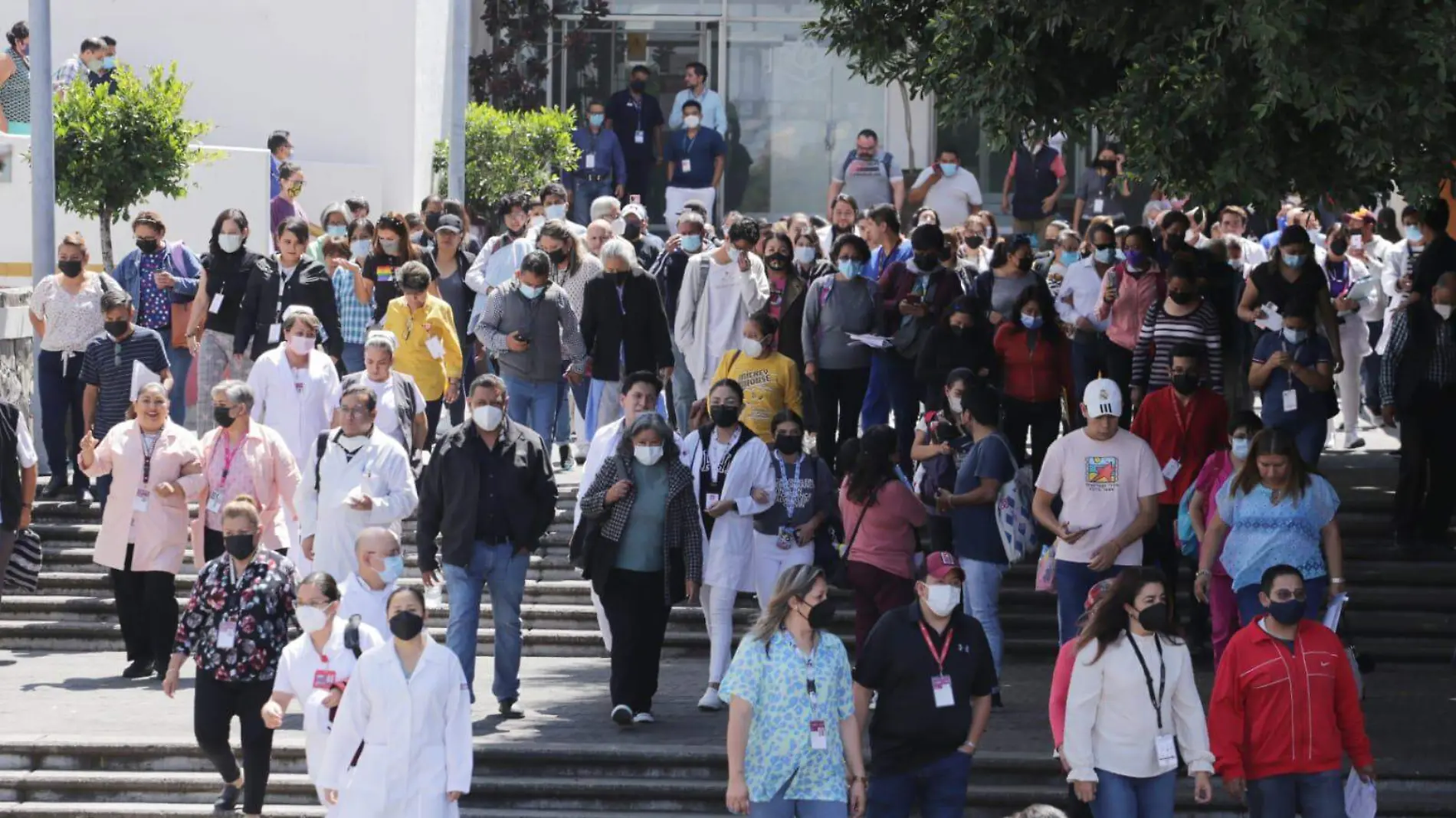 Hospitales participan en simulacro de sismo 