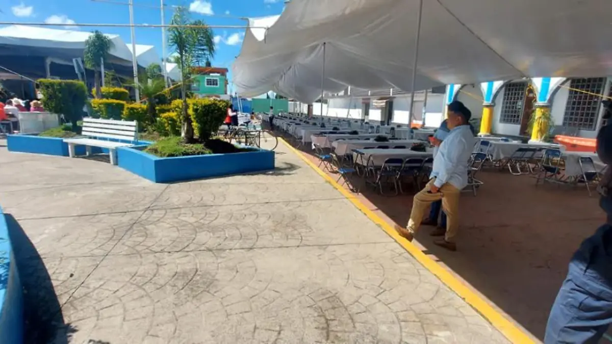 Acarreados en el primer informa del edil de Coronango
