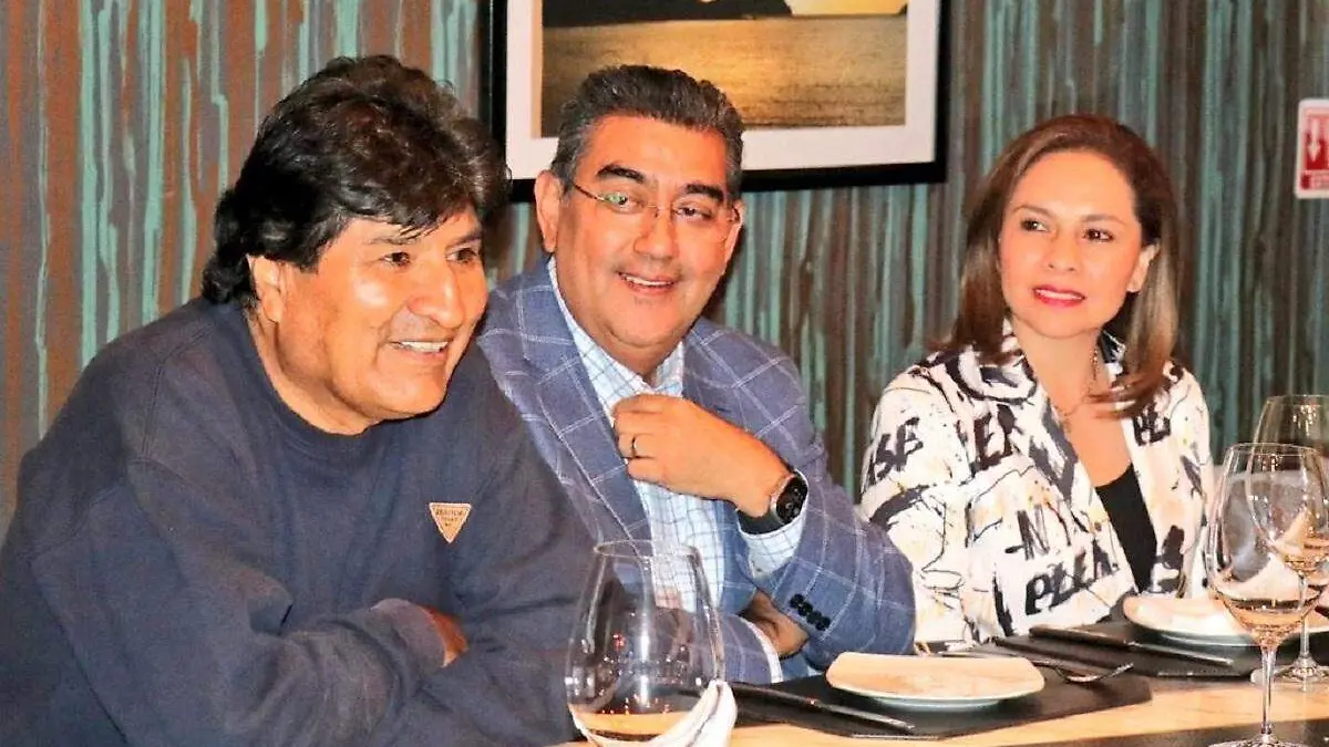 evo está de gira de trabajo por puebla