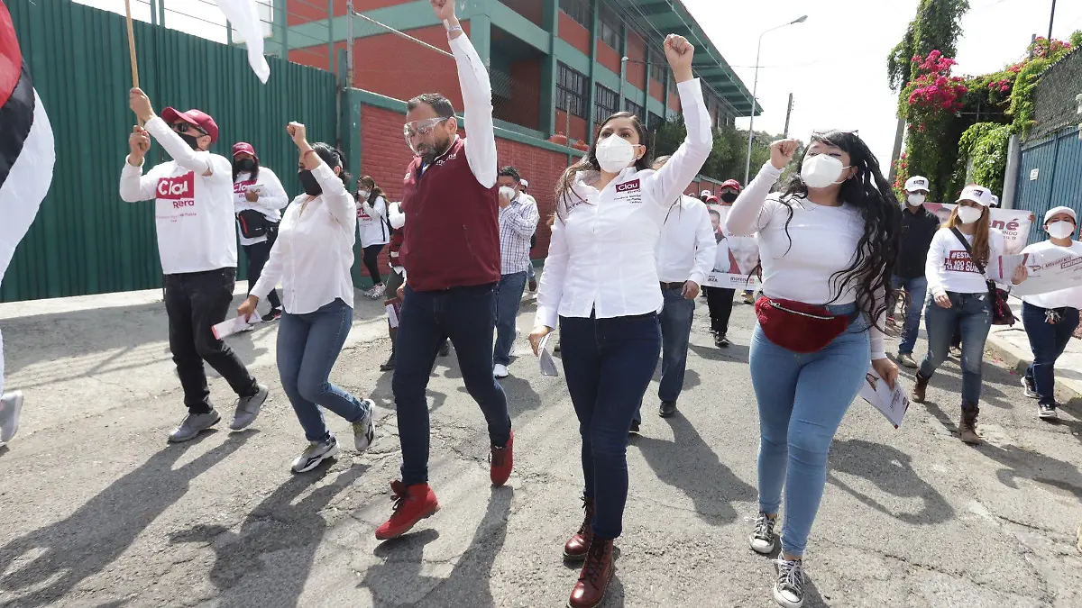 Caludia Rivera Vivanco y René Sánchez