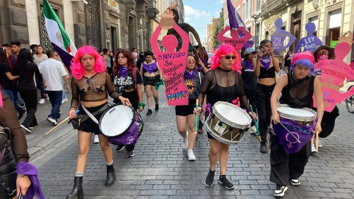 Se lleva a cabo la 13 edición de la marcha de Las Putas