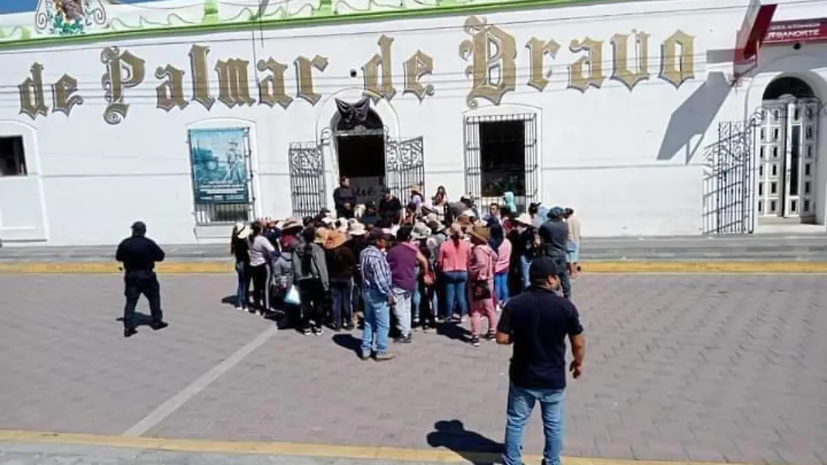 fca56d16-25af-401c-904c-331d2a75ee83