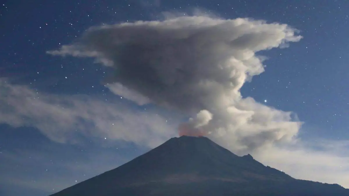 Popocatépetl ha reducido actividad sísmica y explosiva