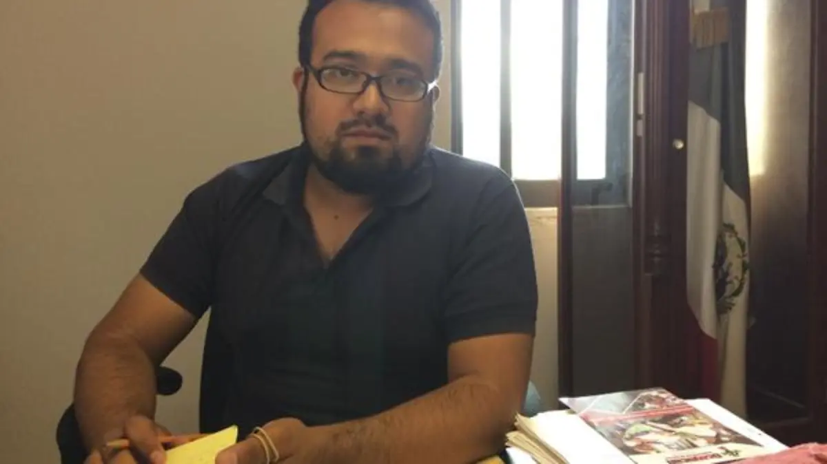 Adrián Salazar  vocero oficial Ocoyucan